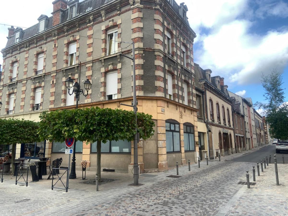 Ay Central Ay-Champagne Buitenkant foto