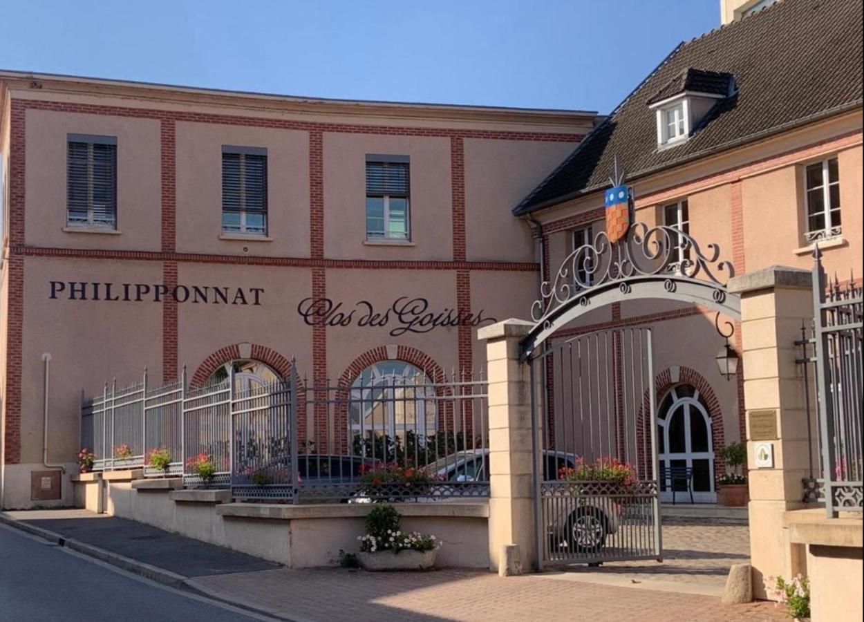 Ay Central Ay-Champagne Buitenkant foto